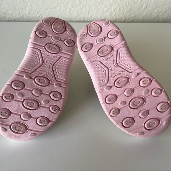 Stride Rite Winslow Sneaker Size 7M. - Picture 6 of 8